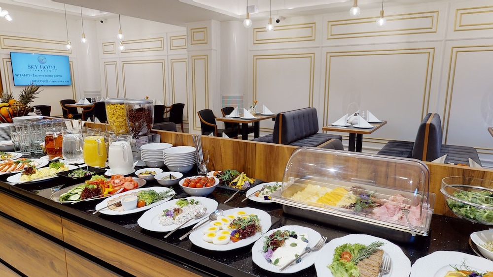 Sky Hotel Krakow 30/50