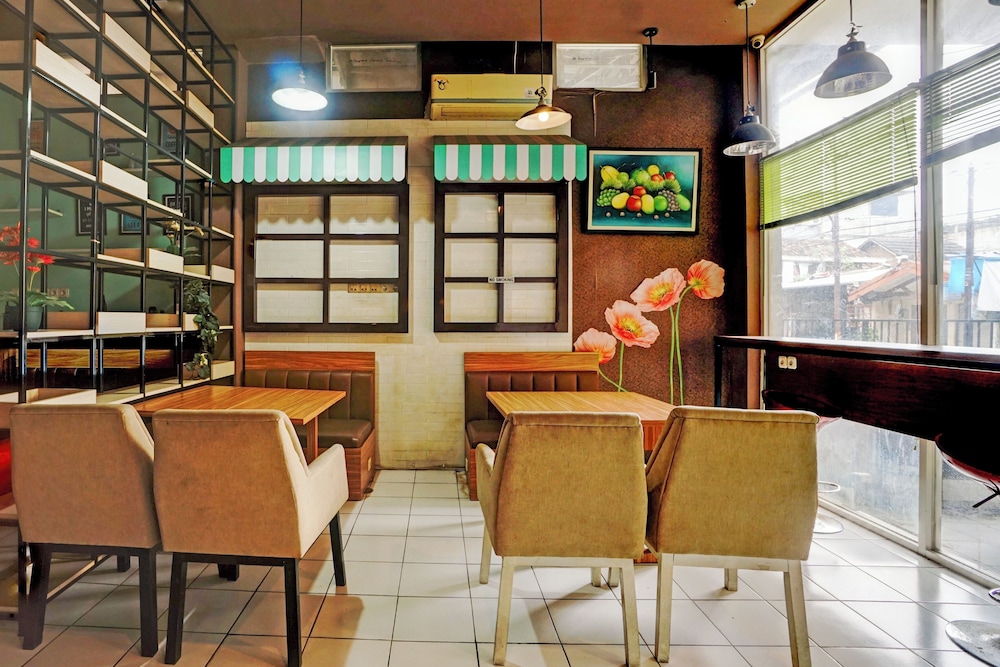 Hotel O Surabaya near Surabaya Town Square formerly Kupang Gunung Residence 55/60