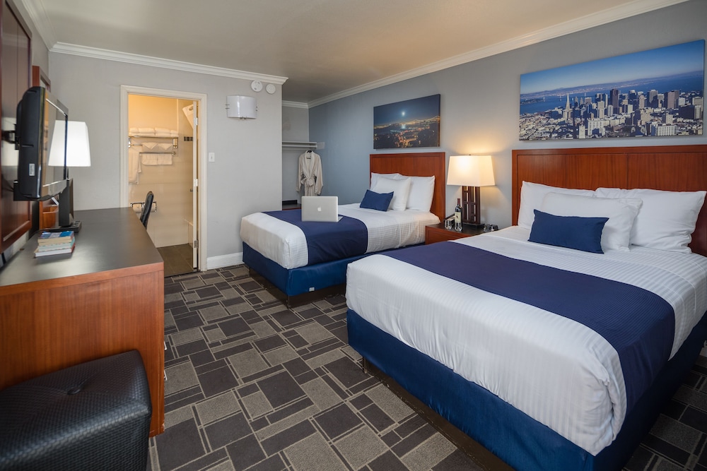 CITY, 2 DOUBLE BEDS