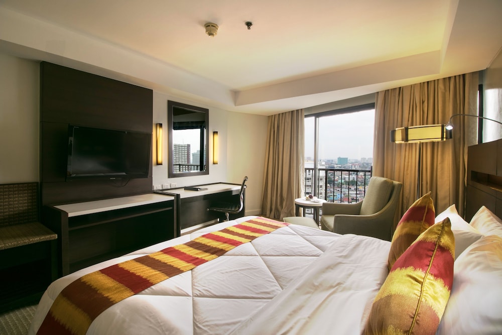 Century Park Hotel 23/76