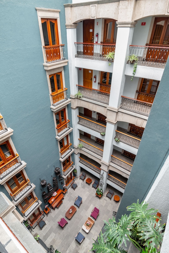 Hotel Santiago de Compostela 10/66