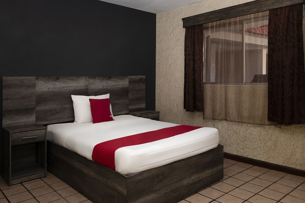 OYO Hotel Real Del Sur, Estadio Chihuahua 24/49