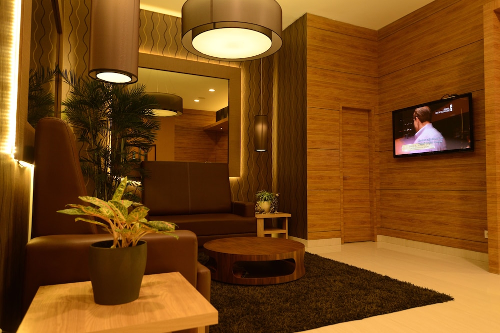 D'Cozie Hotel by Prasanthi 16/27