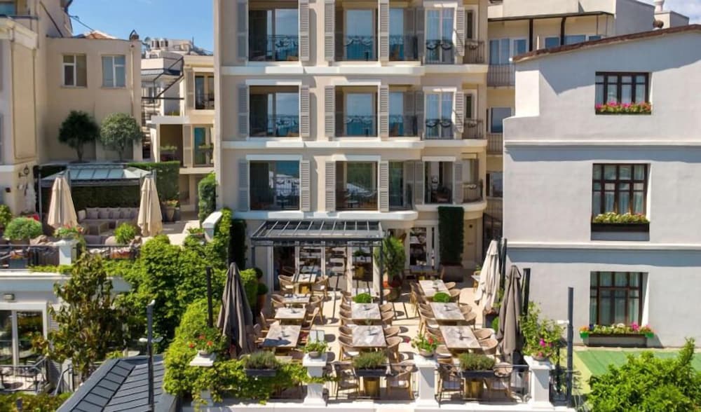 Mula Hotel 2/50