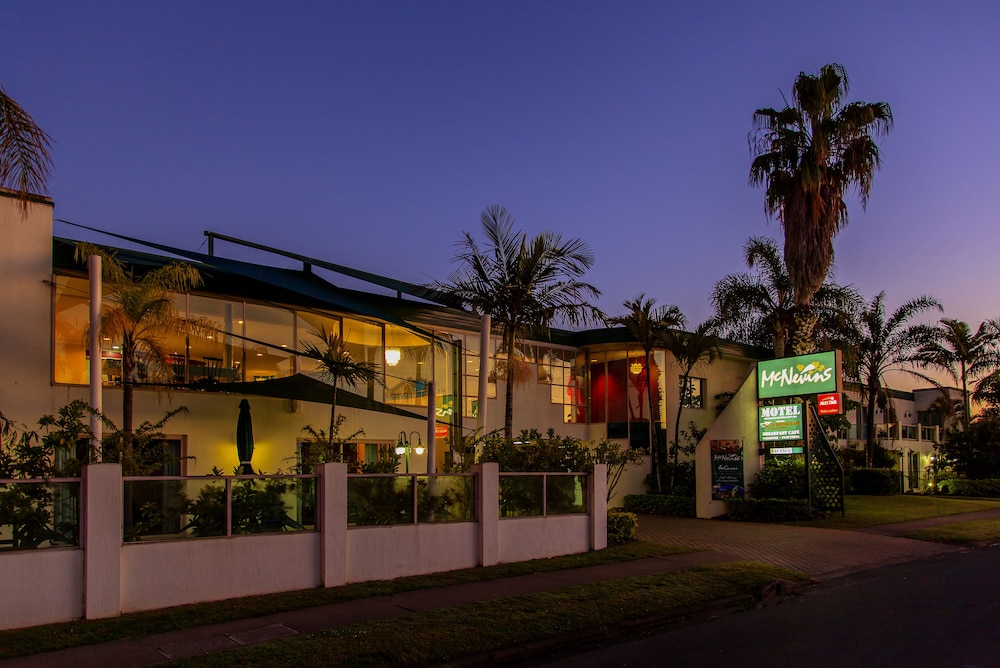 Mcnevin S Maryborough Motel 2/69