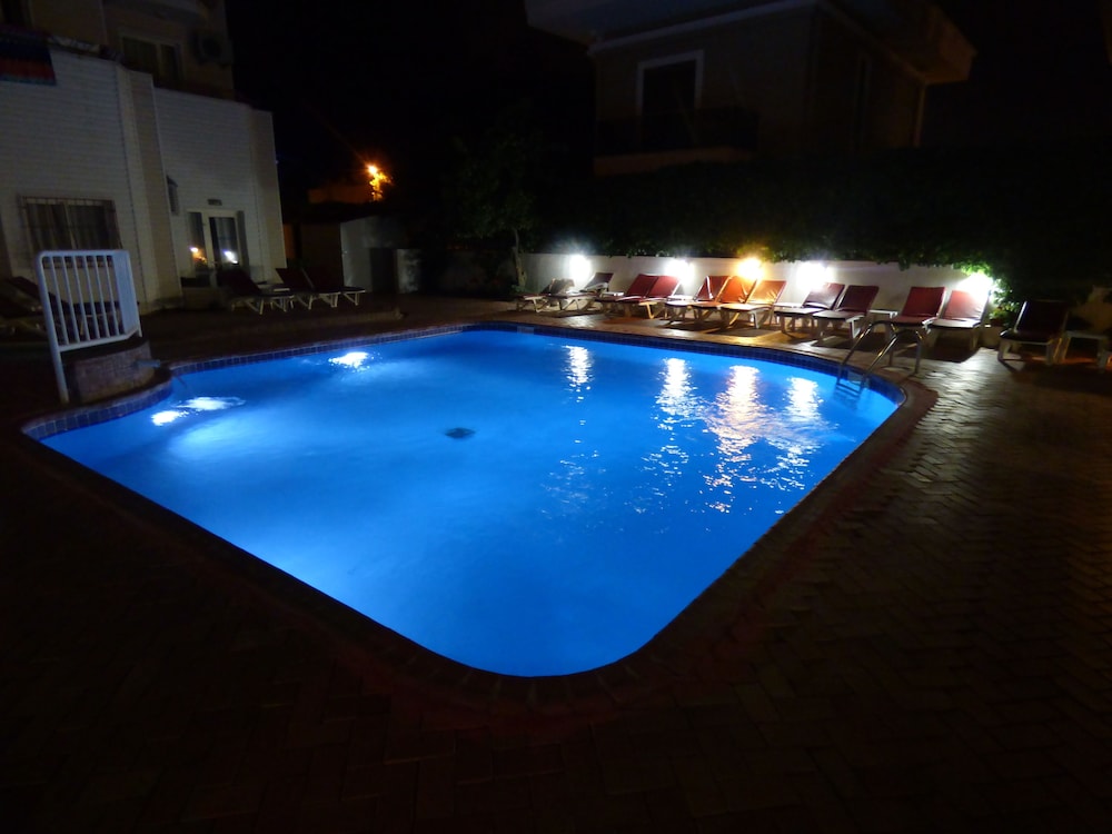 Avlu 4 Apart Hotel 46/50