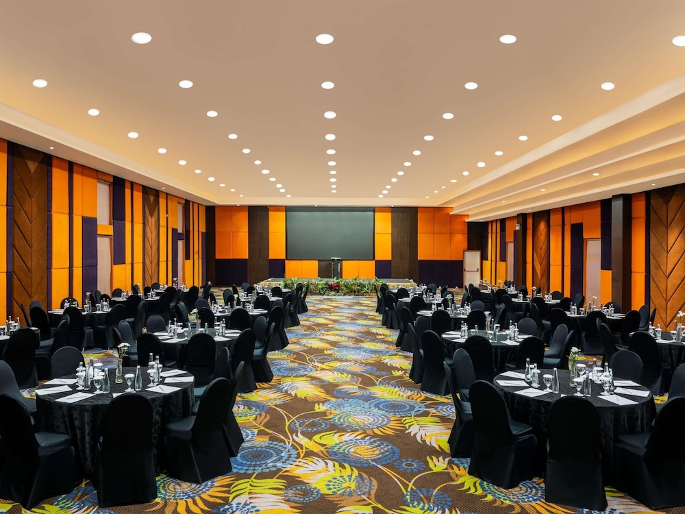 Mercure Surabaya Grand Mirama 69/81