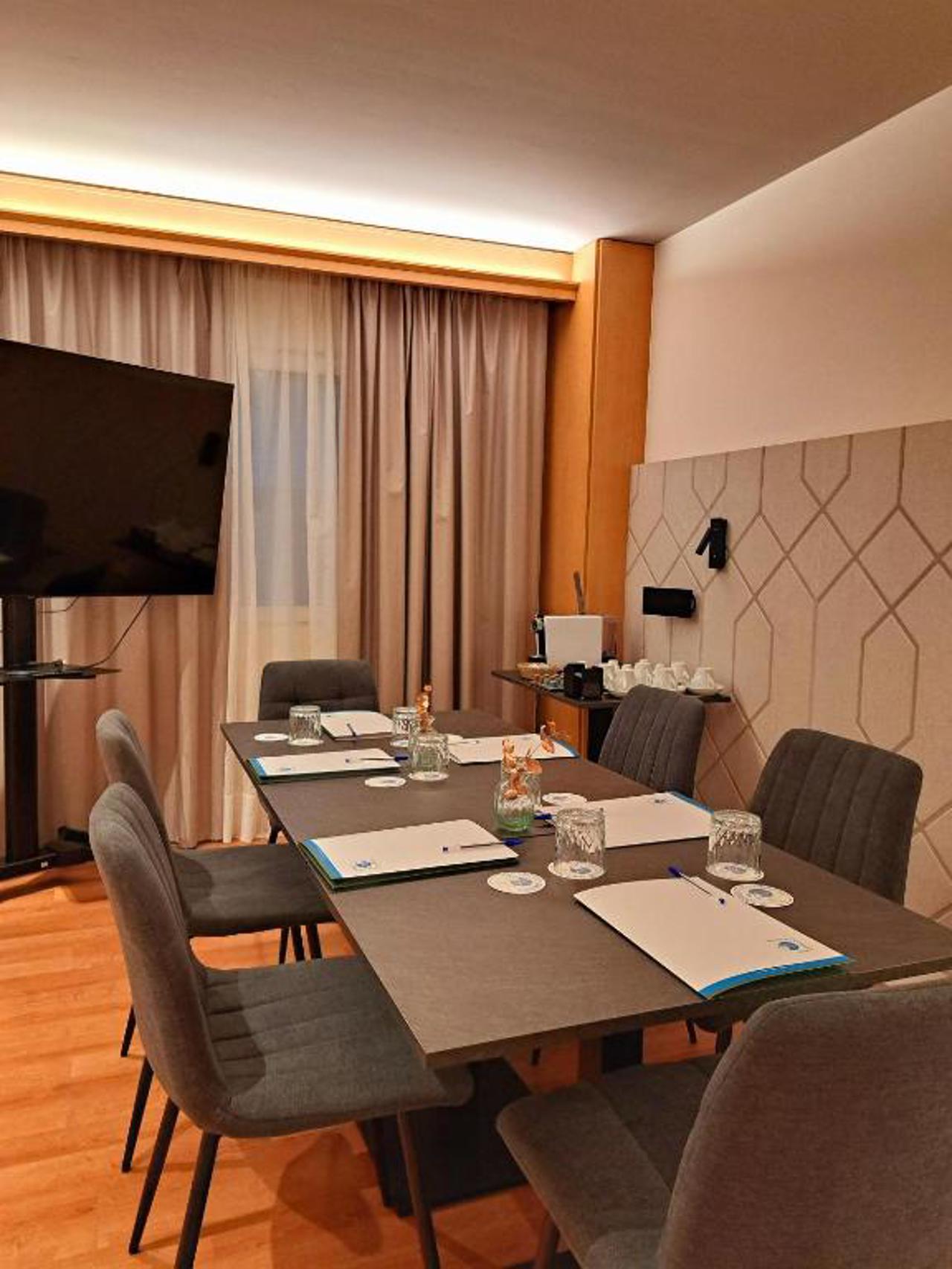 Hotel Puerta Santander 21/23