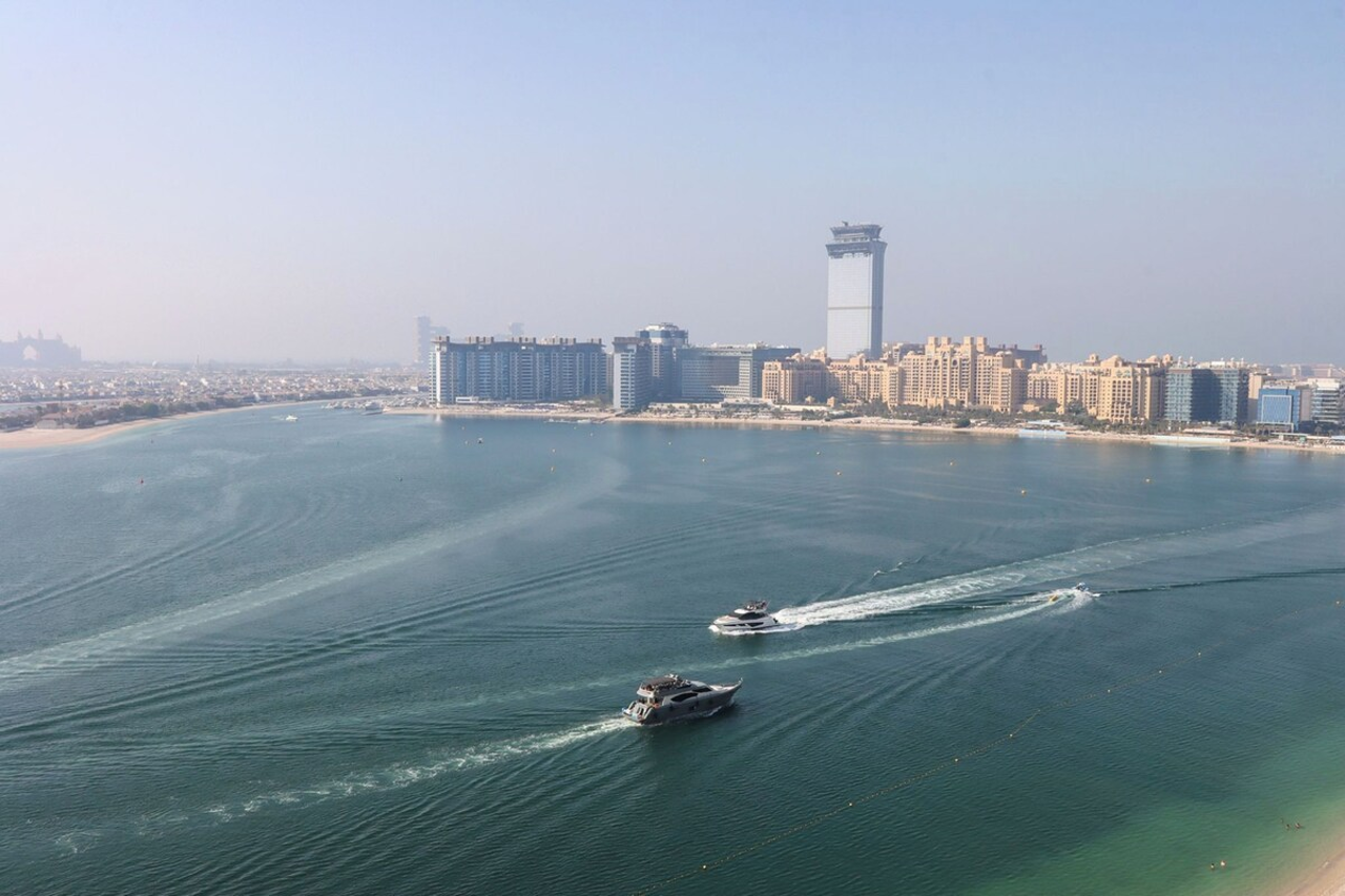 2BR Full panoramic Sea View and Beach Access 15/24