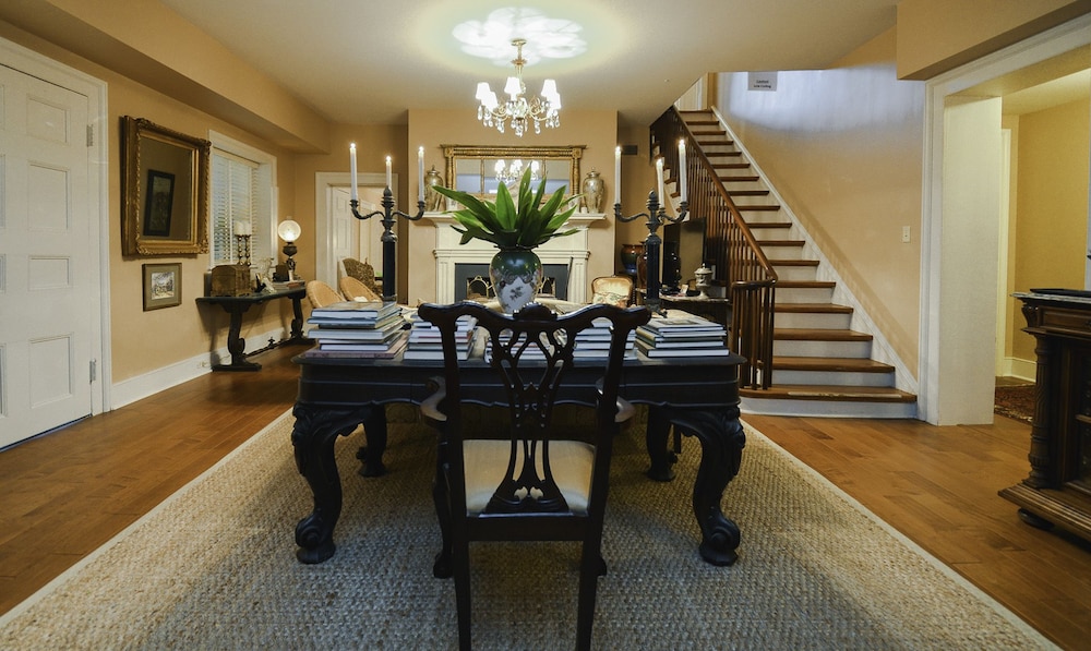 Choctaw Hall Bed and Breakfast 23/29