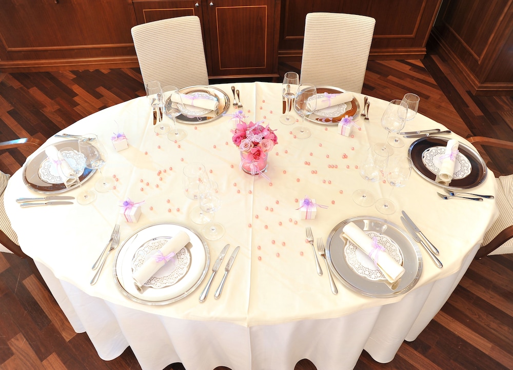 Hotel Zagreb - Health & Beauty 52/76
