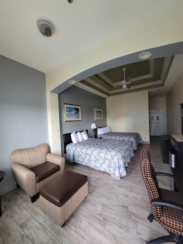 Casa Bella Hotel and Suites 15/24
