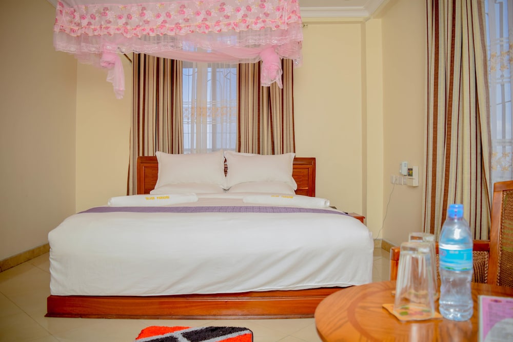 STANDARD, DOUBLE BED