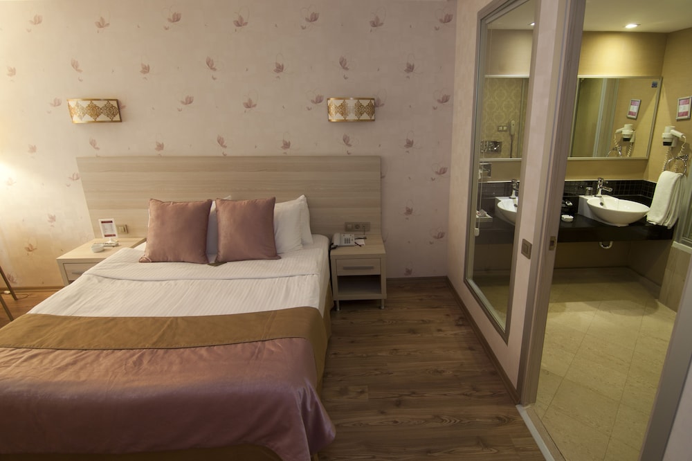 Ramada by Wyndham Ankara 25/40