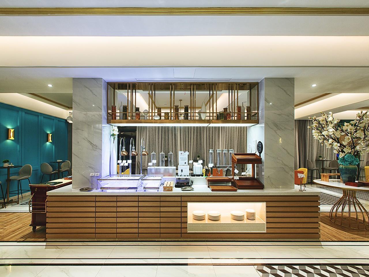 Baiyulan Hotel (Wuhan Meiyuan Xiaoqu Metro Station Dingziqiao) 6/27