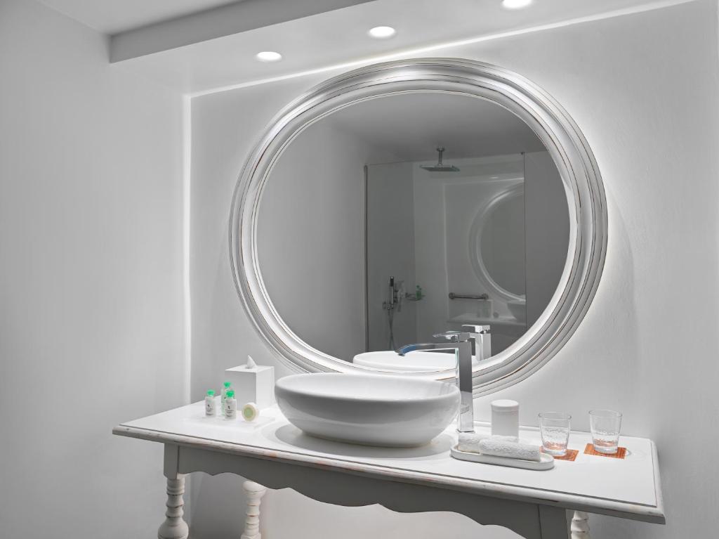 Suite, Outdoor Jetted Tub