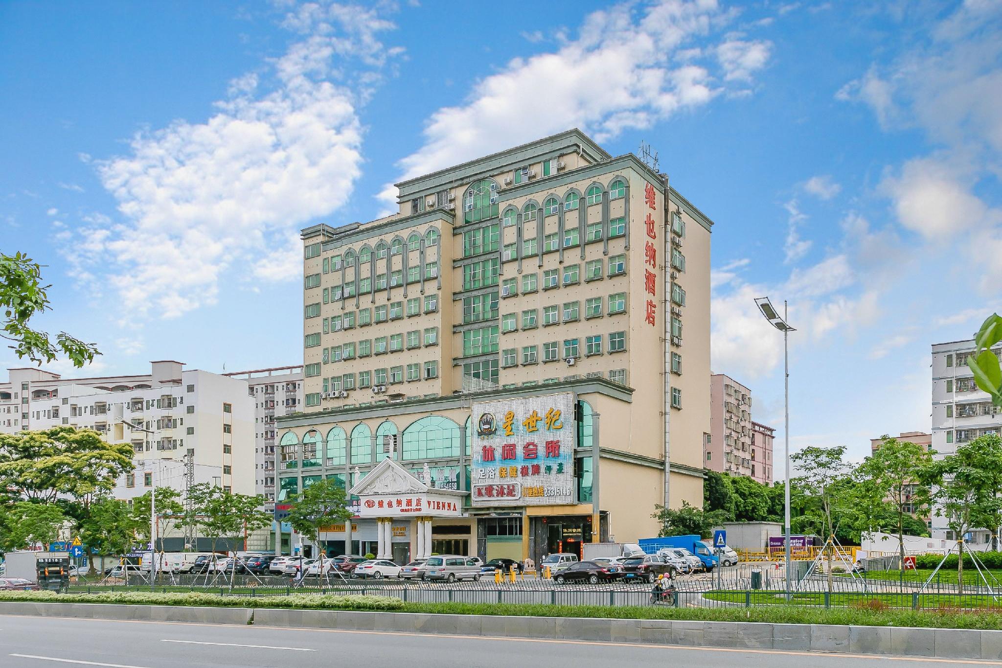 Vienna Hotel (Shenzhen Guanguang Road Foxconn) 56/58