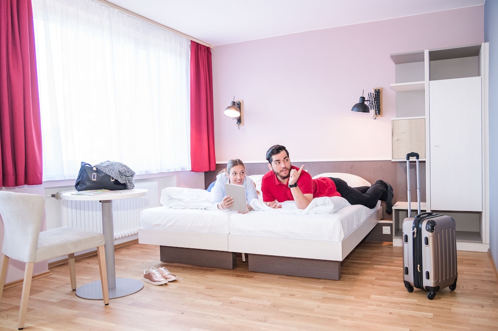 JUFA Hotel Konigswinter Bonn 16/50