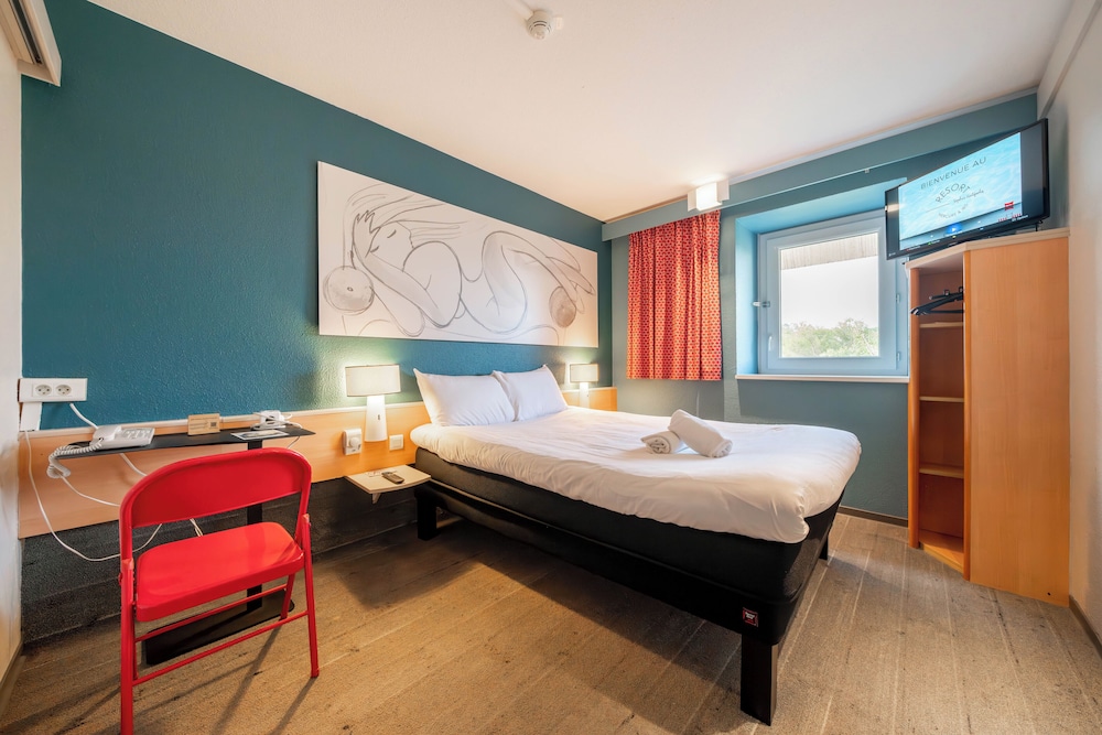 Ibis Antibes Sophia Antipolis 12/50