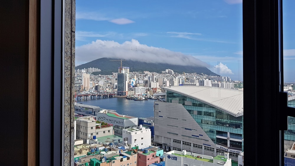 Stanford Hotel Busan photo2