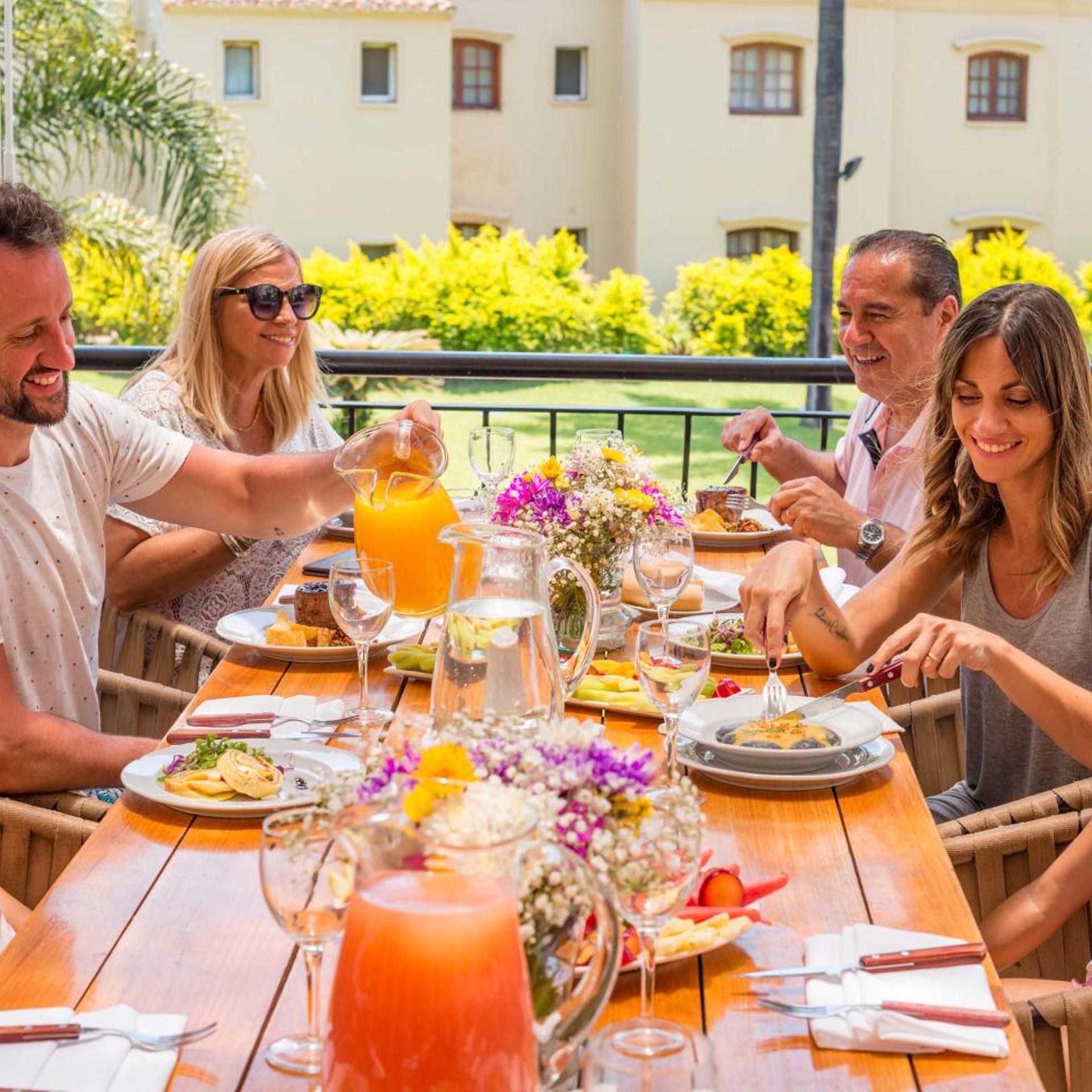 Los Pinos Resort & Spa Termal 35/55