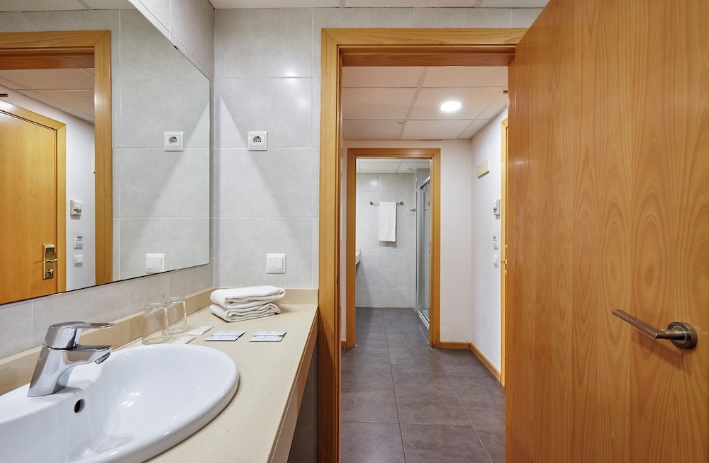 Samba Hotel 56/63