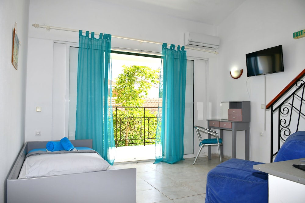 Utopia Kavos Hotel 29/49