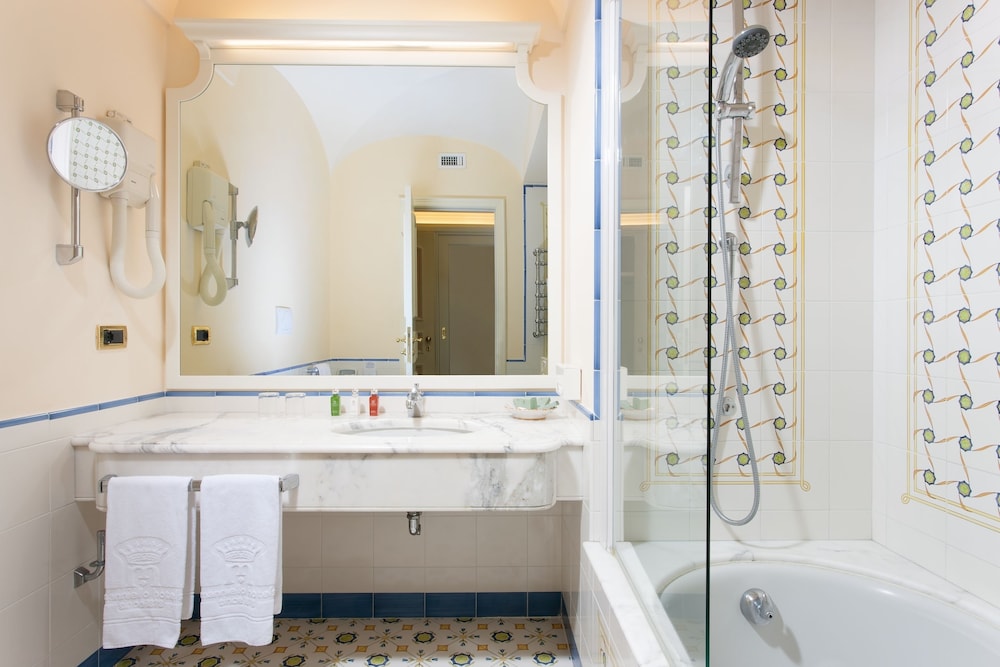Grand Hotel Capodimonte 29/65