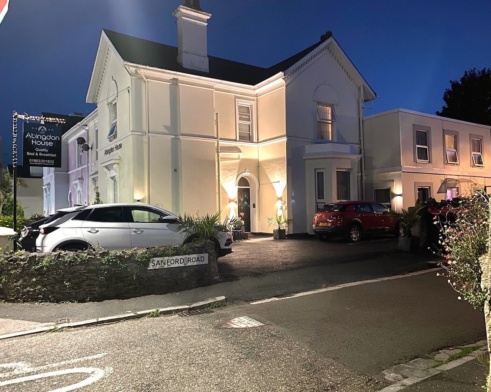 Abingdon House 65/72