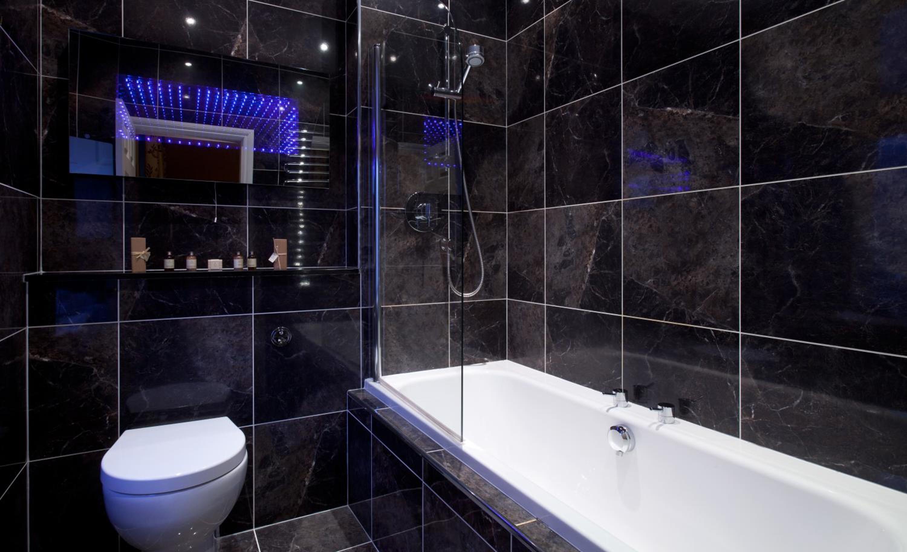 Applegarth Villa Hotel & Restaurant (Adult Only) 48/50