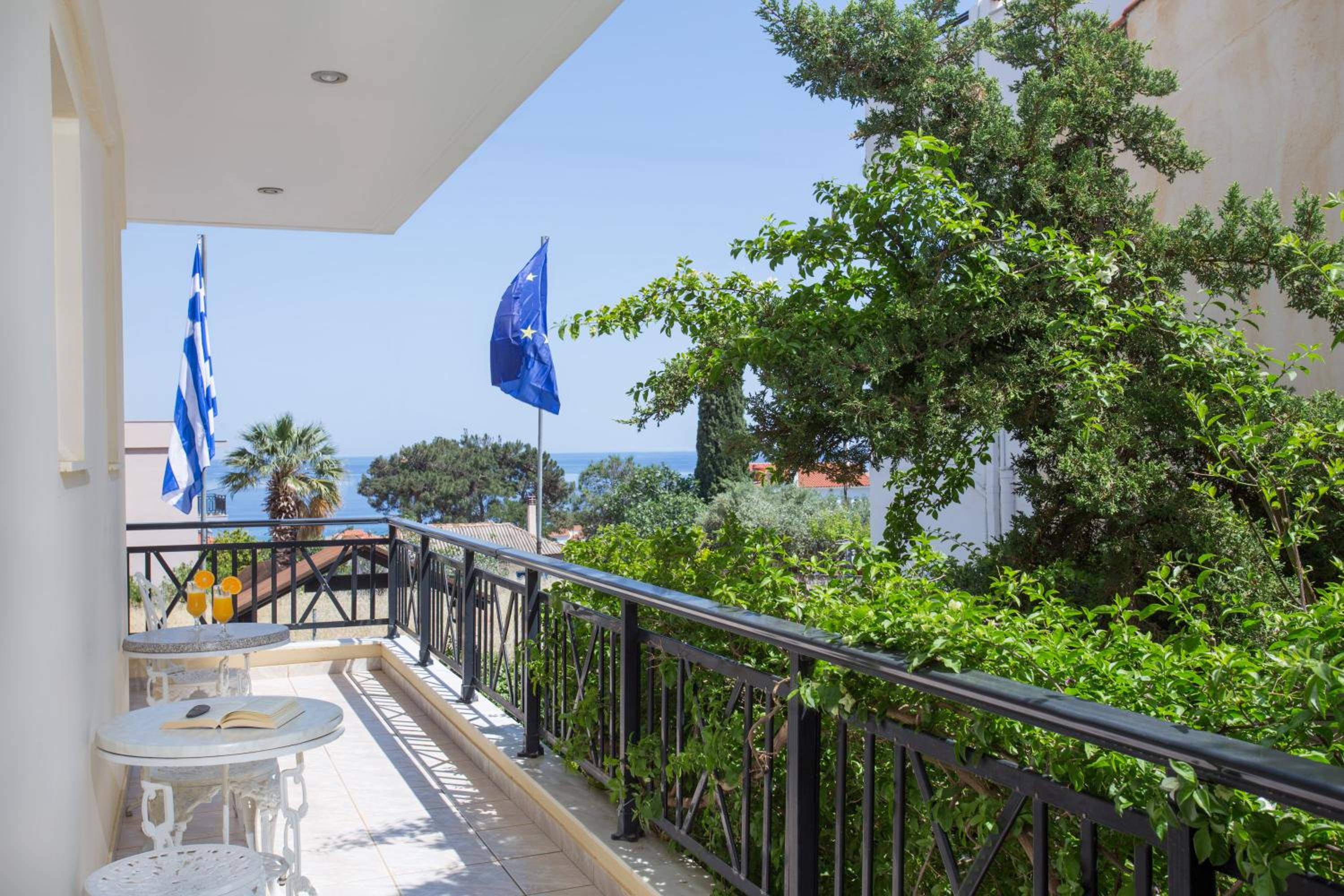 ROMEO'S HOUSE HOTEL 20/22
