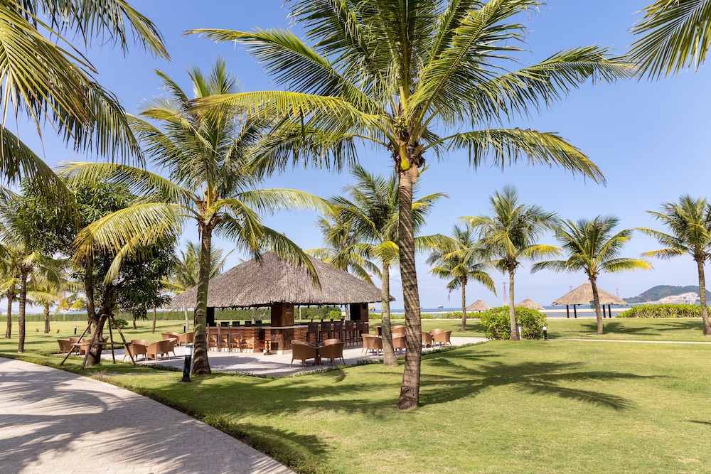 Melia Vinpearl Cua Hoi Affiliated by Melia 54/61