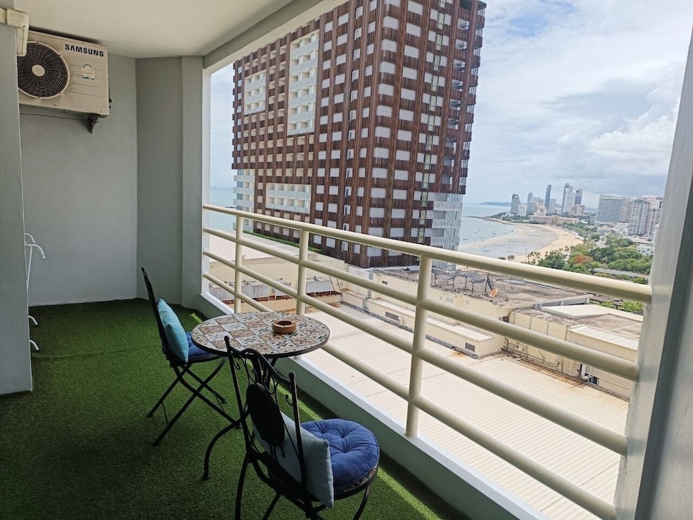 View Talay 6 Condominium By Honey 46/84