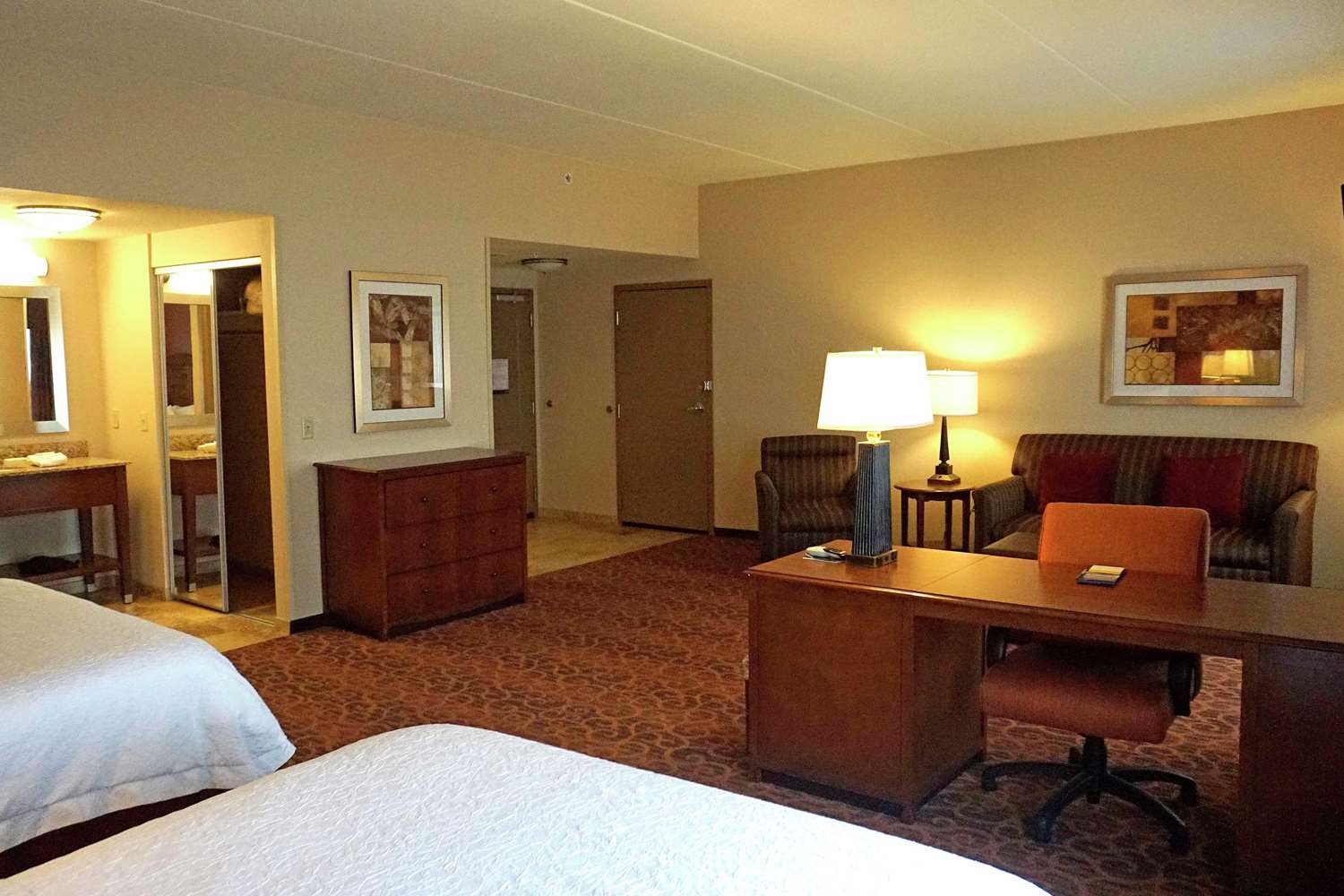 Hampton Inn Waynesburg 17/59