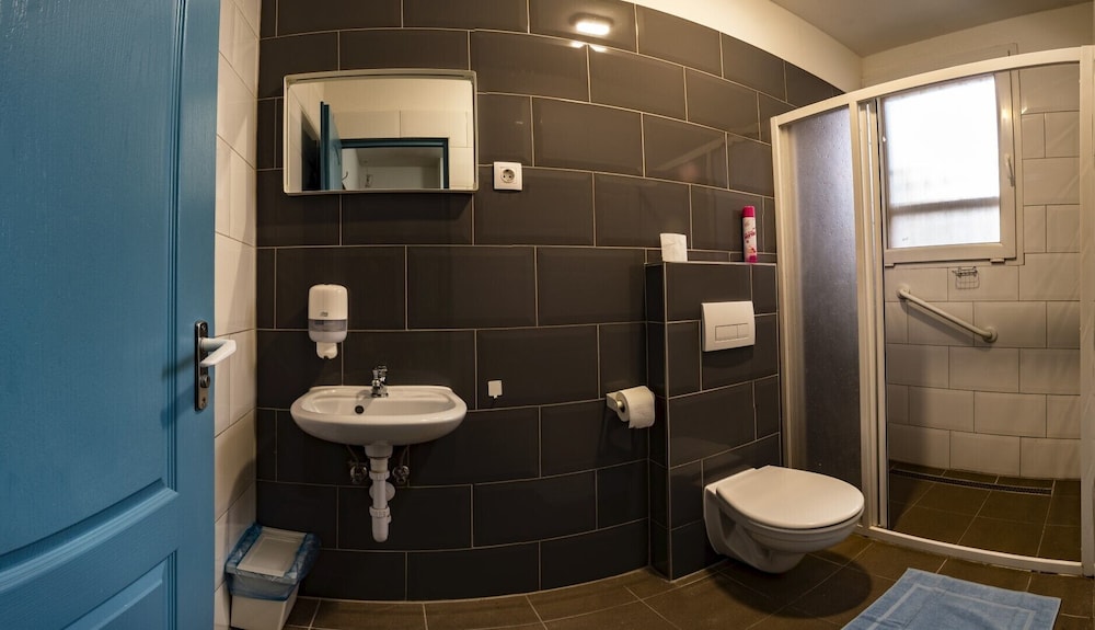 Absolut City Hostel Budapest 42/50