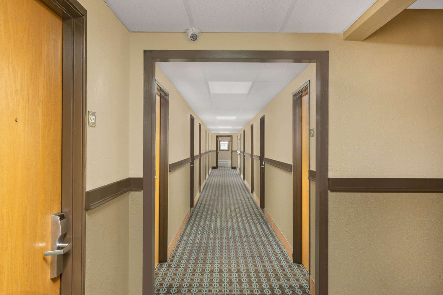 Super 8 by Wyndham Fort Madison 6/21