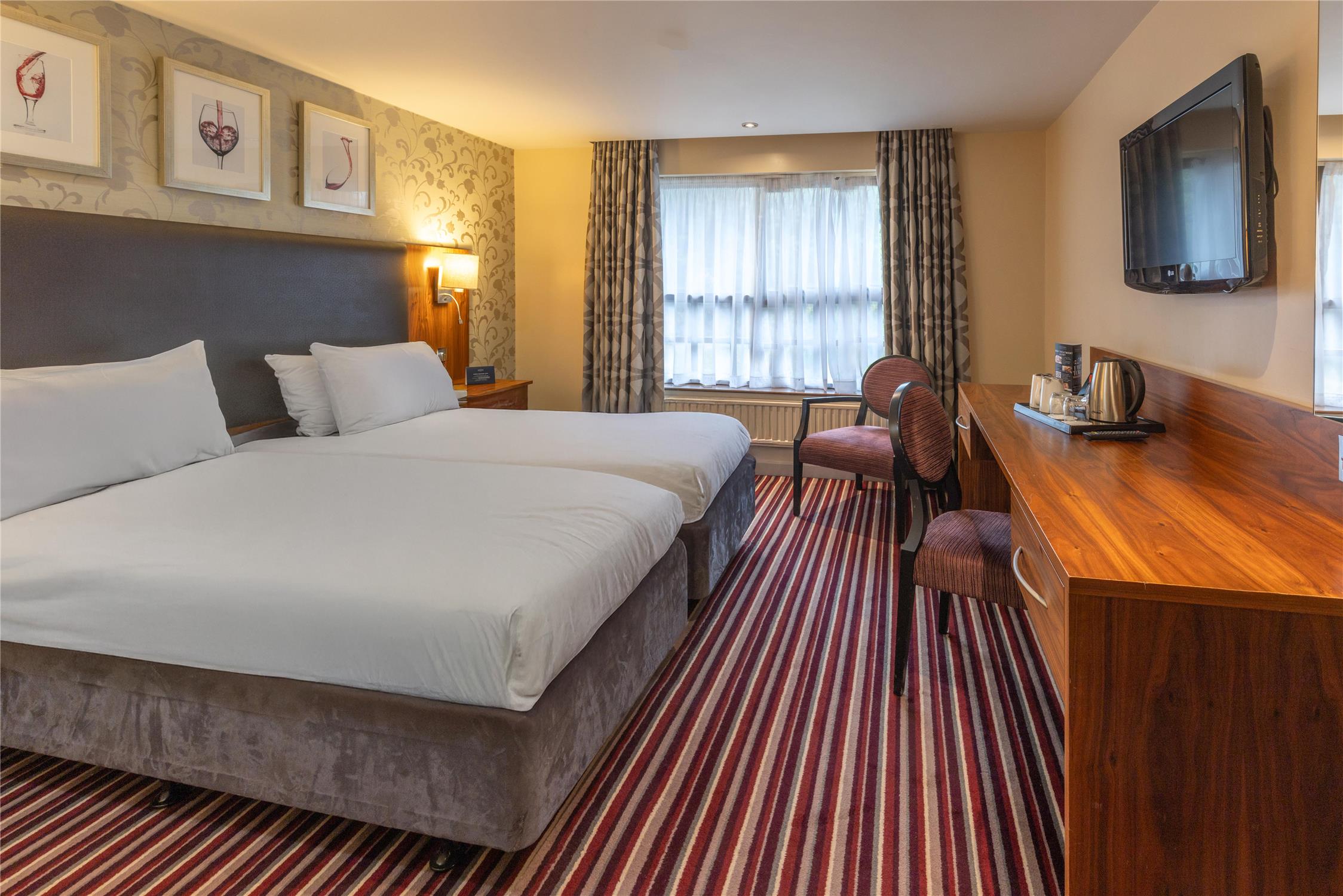 Gloucester Robinswood Hotel By Sunday 5/23