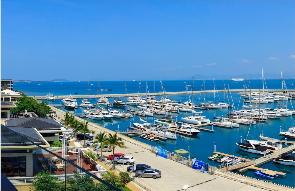 Sanya Serenity Coast Marina Hotel 55/61