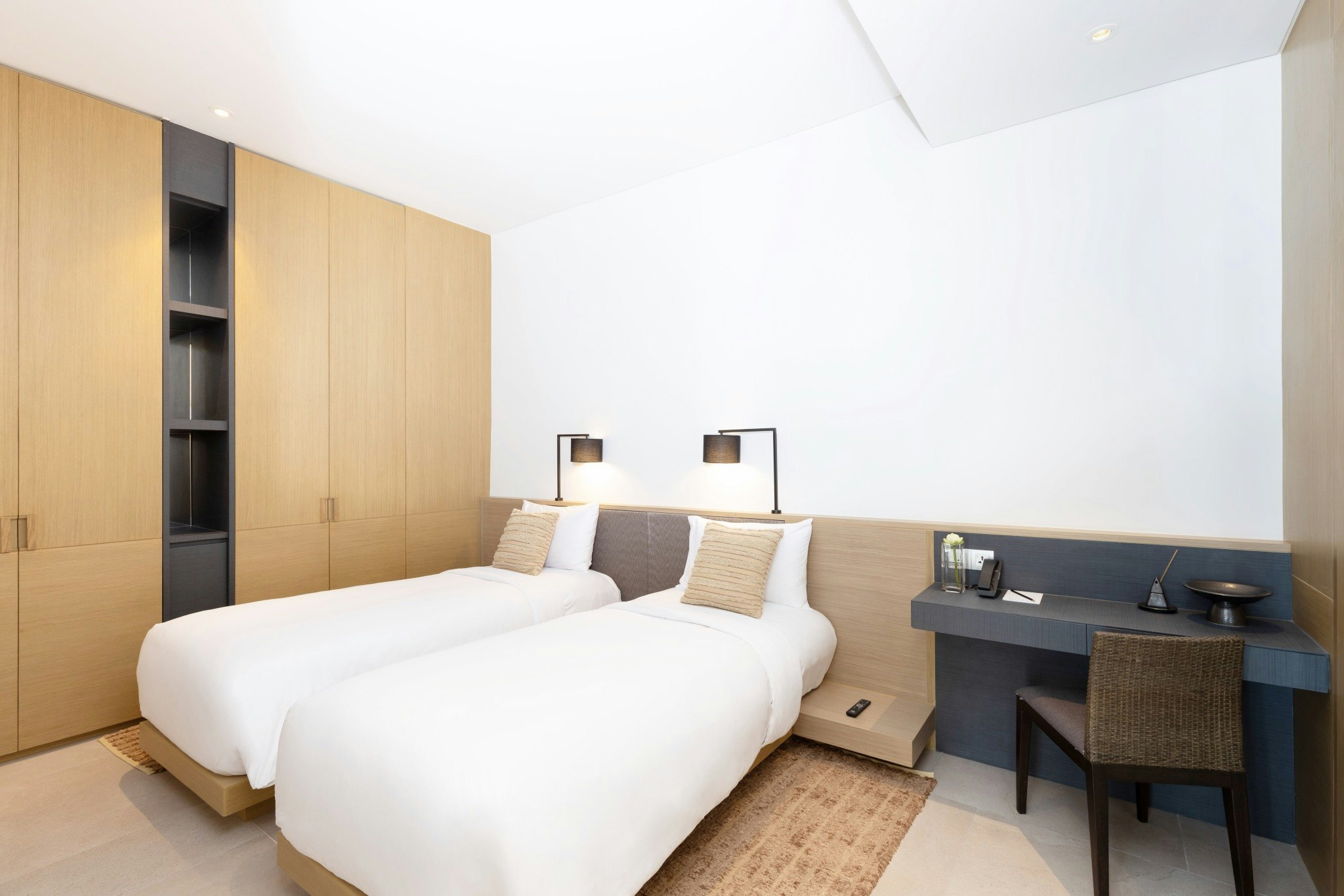 3 Bedrooms, Pool Penthouse, Azure, Sea View