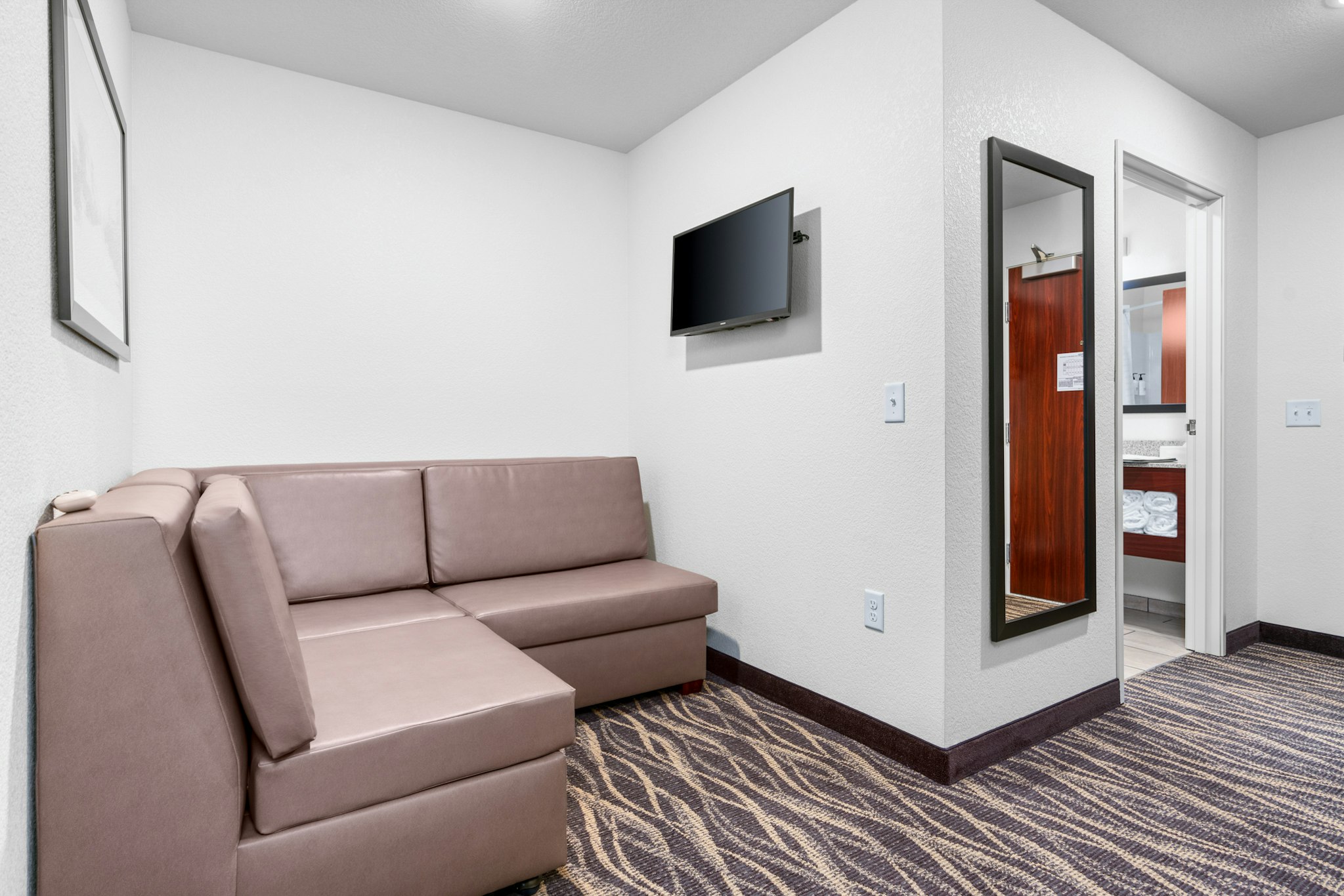 Cobblestone Hotel & Suites - Lynden 25/50