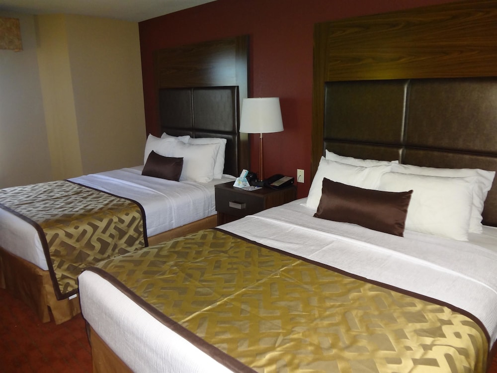 Best Western Plus Woodland Hills Hotel Suites 13/30