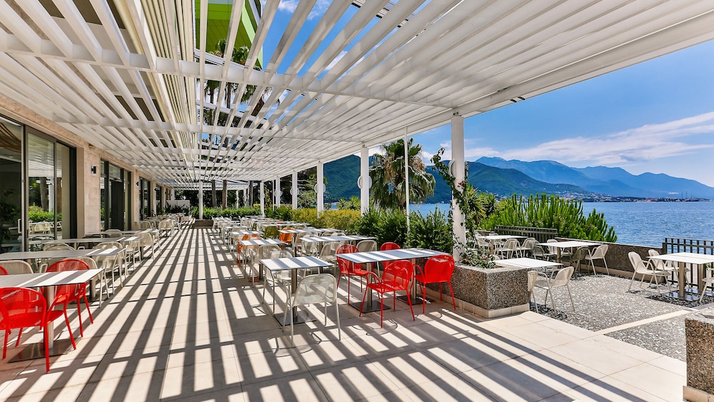 Carine Hotel Park 50/61