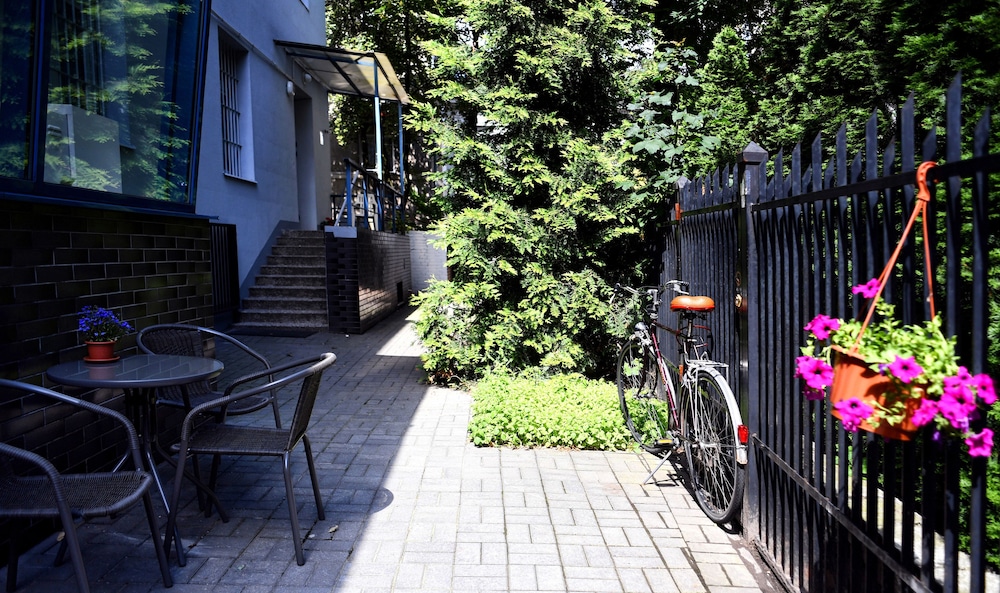 WARSAW HOSTEL CENTRUM 69/73