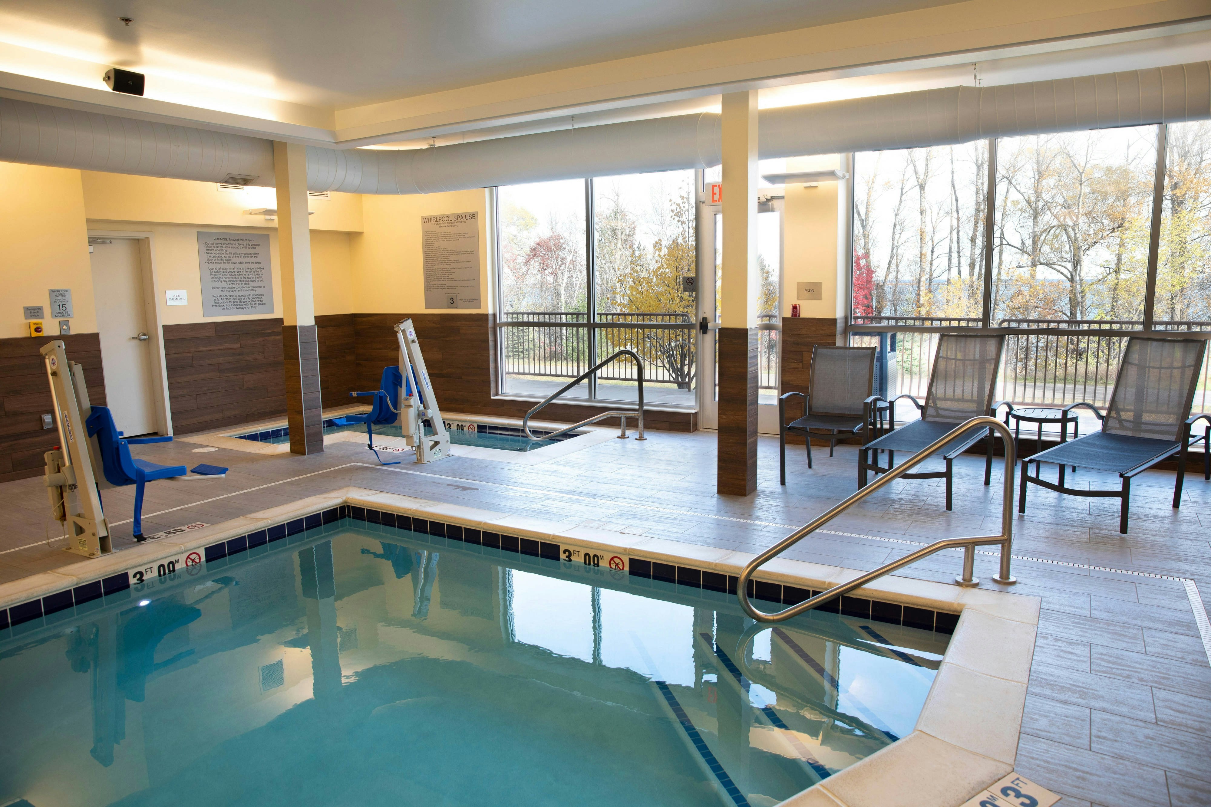 Fairfield Inn & Suites by Marriott Marquette 21/37