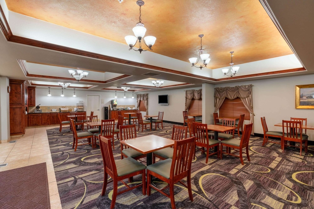 restaurant-cafeteria