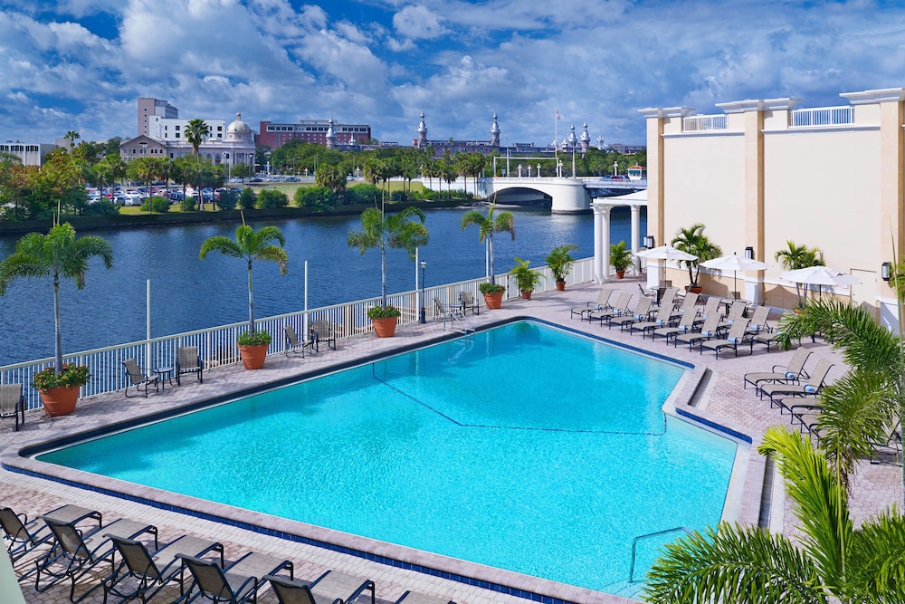 Hotel Tampa Riverwalk 7/55