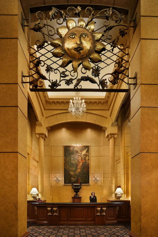 Executive Le Soleil Hotel 50/63