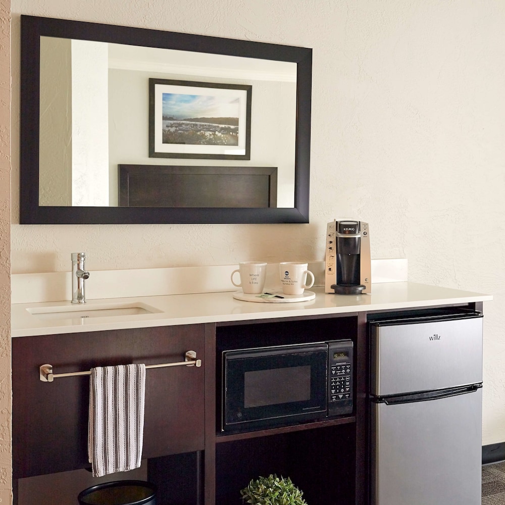 Best Western Wesley Inn & Suites 37/43