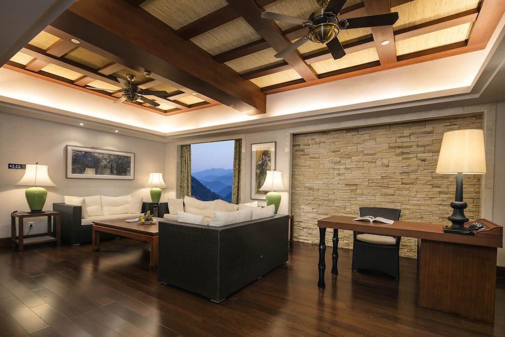 Hilton Sanqingshan Resort 10/60