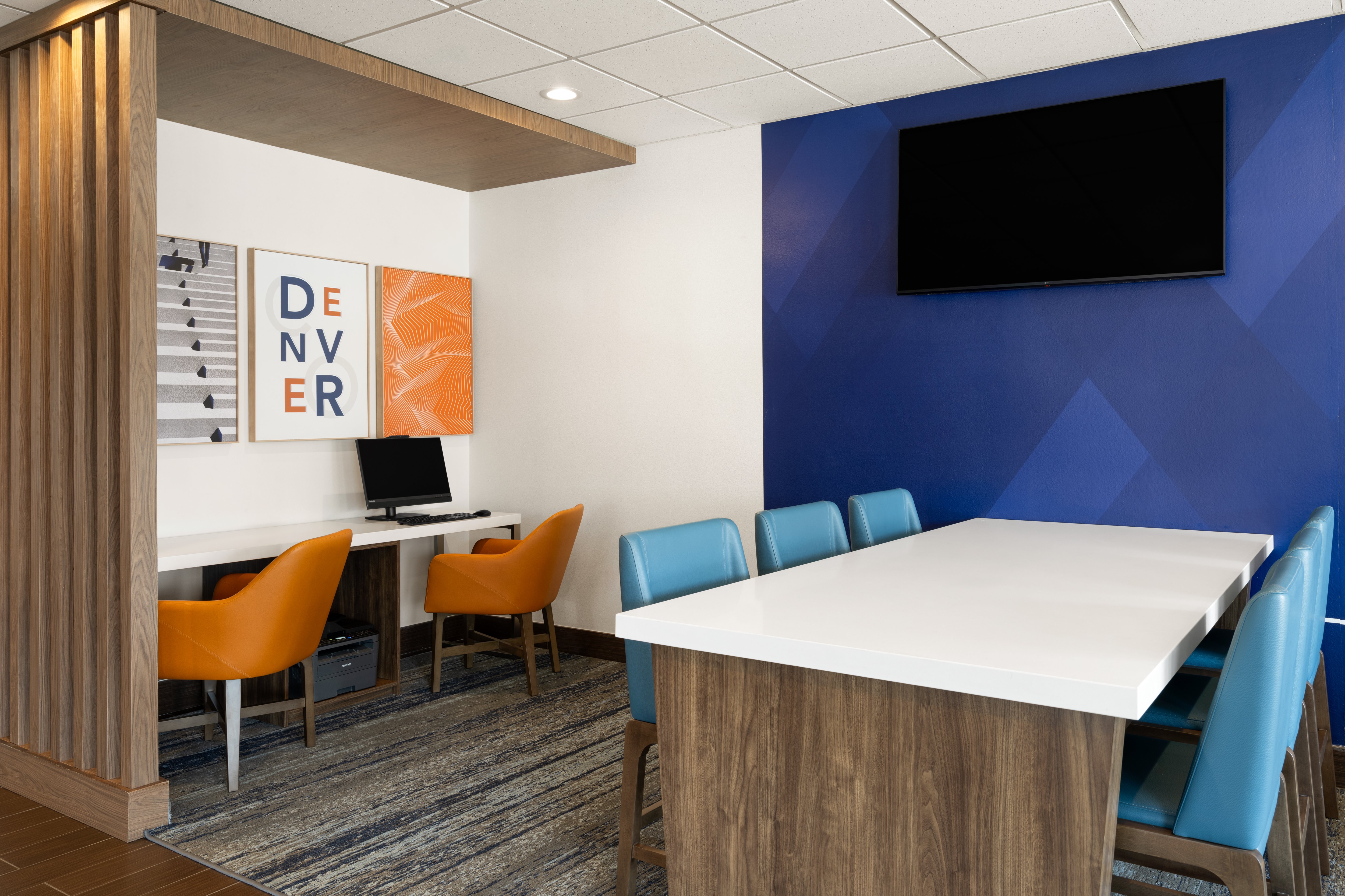 Holiday Inn Express Denver Central - North 56/64